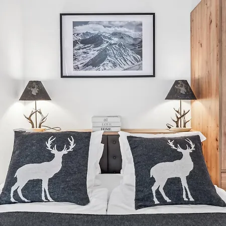 Book2stay - Kuscheliges Alpin-studio Mit Schwimmbad * Arosa